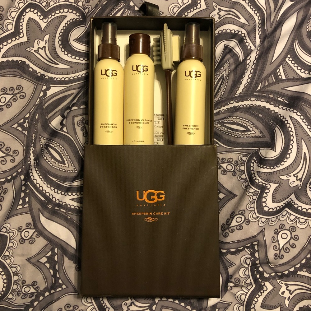 Ugg Sheepskin Care Kit